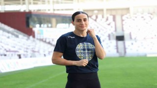 Milli boksör Gizem Özer, Dünya Boks Şampiyonası için hazırlıklarını sürdürüyor