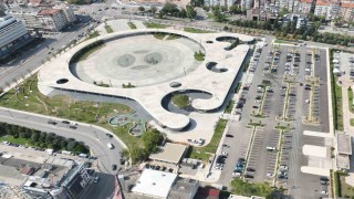 Milli İrade Meydanı otoparkıyla rahatlık sağlıyor