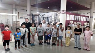 Minik arkeologlar müzeleri keşfediyor