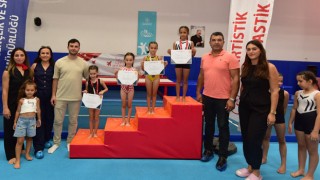 Minik Sporculardan Jimnastik Performansı