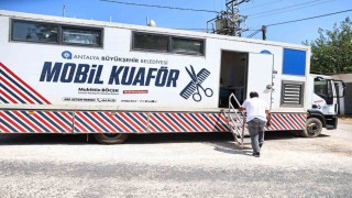 Mobil kuaför tırı Antalyanın yaylalarında