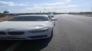 Motosiklet ile otomobil kavşakta çarpıştı: 1 yaralı