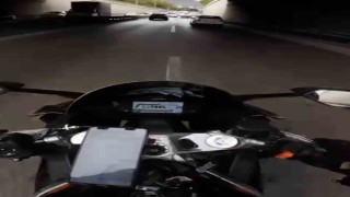 Motosiklet sürücüsünün ölümden döndüğü anlar kask kamerasında