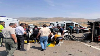 Muş-Varto yolunda feci kaza: 6 kişi yaralandı