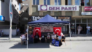 Muşta ailelerin evlat nöbeti sürüyor