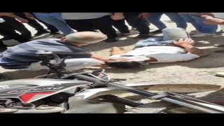 Muşta motosiklet ile otomobil çarpıştı: 2 yaralı