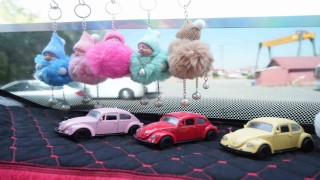 Muşta oyuncaklı otobüse yoğun ilgi