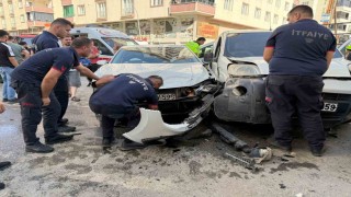 Muşta trafik kazası: 1i çocuk 3 yaralı