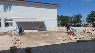 Okul idareci ve çalışanlarından örnek davranış