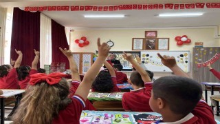 Okula ilk kez adım atacak çocukların ailelerine tavsiye