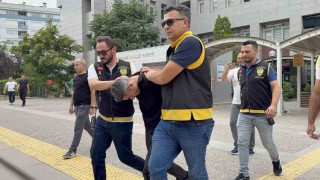 Öldürdüğü arkadaşını dondurma dolabına koyup araziye atmış