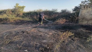 Otluk alanda çıkan yangın korkuttu