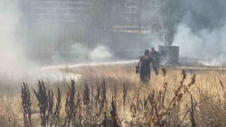 Otluk arazide çıkan yangın büyümeden söndürüldü