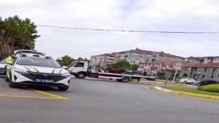 Otomobil ile çarpışan motokurye hafif şekilde yaralandı