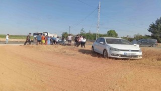 Otomobile çarpan motosikletin sürücüsü ağır yaralandı