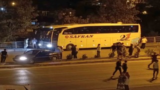 Otomobilin otobüse çarptığı anlar kamerada