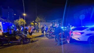 Otomobille çarpışan motosiklet devrildi: 1 yaralı