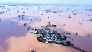 Pakistanda yüzlerce köyde sel: 22 kişi öldü, 600 bin kişi tahliye edildi