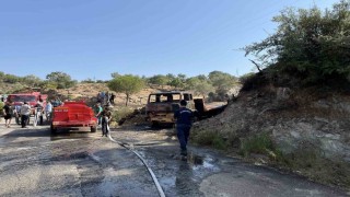 Park halindeki kamyon tamamen yandı