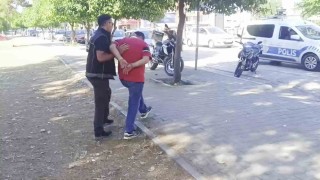 Parkta uyuşturucuyla yakalandı, Pişmanım dedi