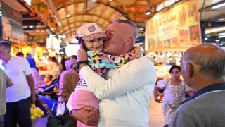 Pazaryerinde çocuklardan Karabatıya yoğun ilgi