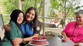 Polis ablaları Rabianın mutluluğuna ortak oldu