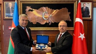 Prof. Dr. Adıgüzelin uluslararası eğitim hamlesi Azerbaycanda sürüyor