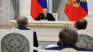 Putin: (Trump ile) Görüşme zamanında ve çok faydalı oldu