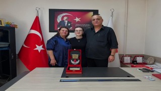 Rekor kan bağışına plaket