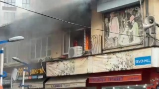 Rizede depo yangını