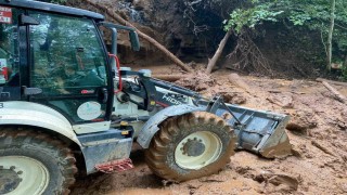Rizede şiddetli yağışlar hayatı olumsuz etkiledi