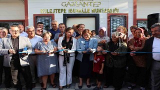 Şahin, Üçoklar ve Kolejtepe muhtarlık ofislerini halkla beraber açtı