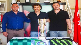 Salihli Belediyesporda 5 imza birden