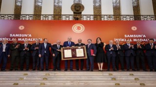 Samsuna İstiklal Madalyası Beratı takdim edildi