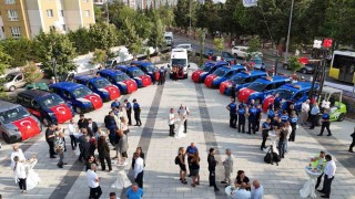 Sancaktepede 63 hak sahibi tapularına kavuştu, 16 yeni hizmet aracı alındı