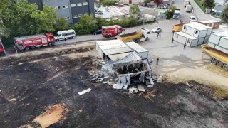 Sancaktepede otluk alandaki yangın inşaat alanına sıçradı