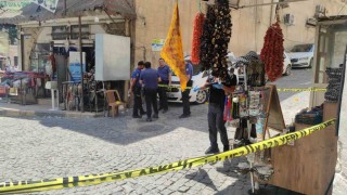 Şanlıurfada silahlı ve bıçaklı kavga: 2 yaralı