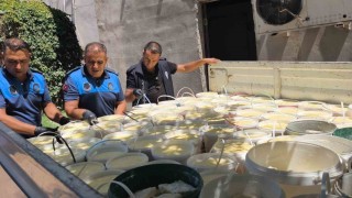 Şanlıurfada zabıtadan süt ürünleri imalathanesine baskın