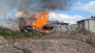 Şantiyede çıkan yangın korkuttu