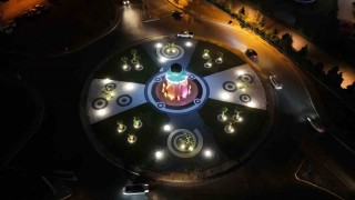 Sapancada otoyol çıkışı artık bir sanat eseri gibi