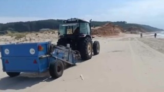 Sarıkum sahilinde temizlik mesaisi