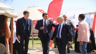 Şehitkamil Belediyesi Ahlatta yerini aldı