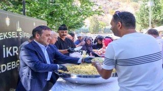 Şeyh Edebali Külliyesinde şifalı pilav etkinliği devam ediyor