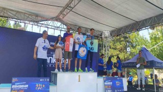 Siirtli sporcu, Eskişehir Yarı Maratonunda kategorisinde birinci oldu