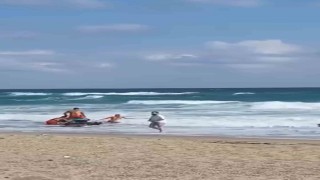 Şilede denizde akıntıya kapılan vatandaşı cankurtaranlar kurtardı