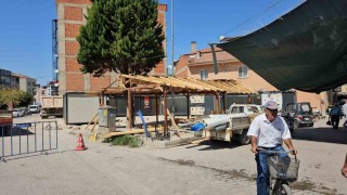 Sındırgıda depremzede esnaflar için konteyner çarşı kuruluyor