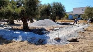 Söke Belediyesinden Atburgazı Mahallesine park düzenleme çalışması