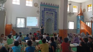 Sökede yaz Kuran kursu öğrencilerine bilinçlendirme seminerleri