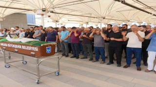 Suça sürüklenen çocuk tarafından boğularak öldürüldüğü iddia edilen kadın son yolculuğuna uğurlandı