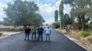 Şuhutun Ortapınar Mahallesinde asfalt çalışmaları sona yaklaşıyor